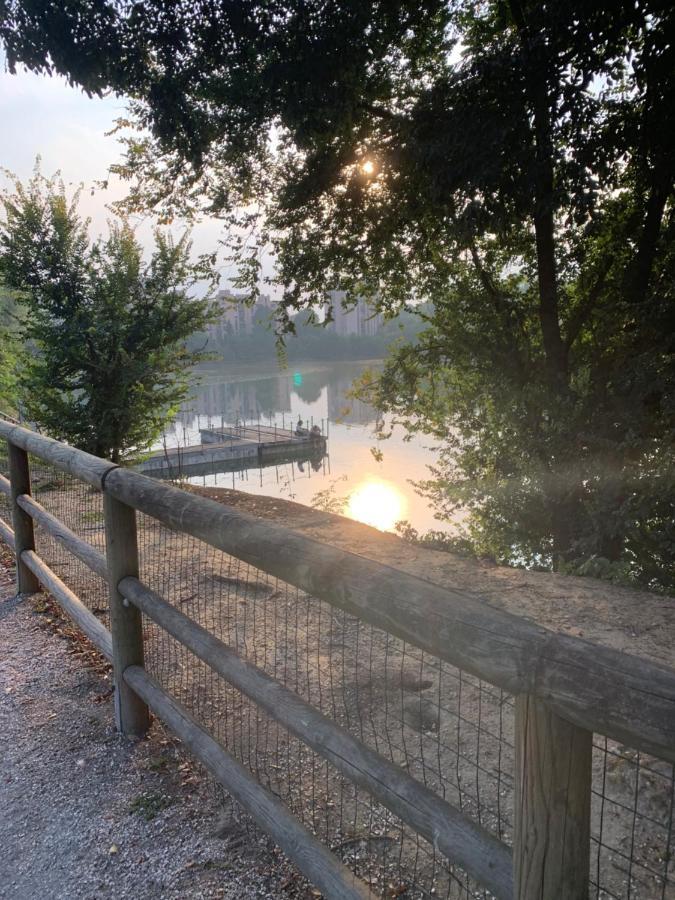 サン・ドナート・ミラネーゼ Bed&Breakfast Bbqueen Sandonato Policlinico Bed & Breakfast エクステリア 写真